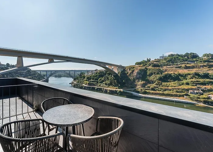 Apartman Guestready - An Urban Retreat With River View *