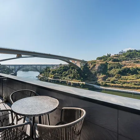 Apartment Guestready - An Urban Retreat With River View *