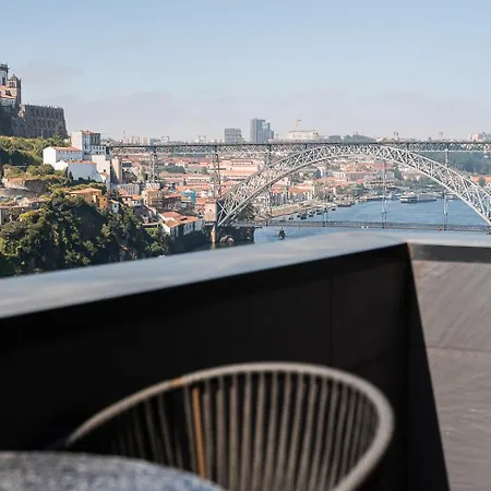 Apartman Guestready - An Urban Retreat With River View