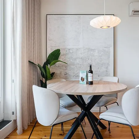 Apartman Guestready - An Urban Retreat With River View